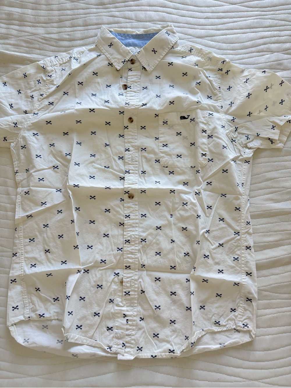 Vineyard Vines White Short-Sleeve Button-Down with Navy Cross Print